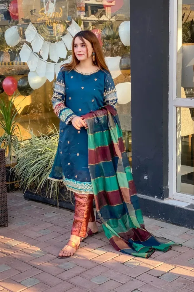 Khaadi Net 3 Piece Salwar Kameez In Blue