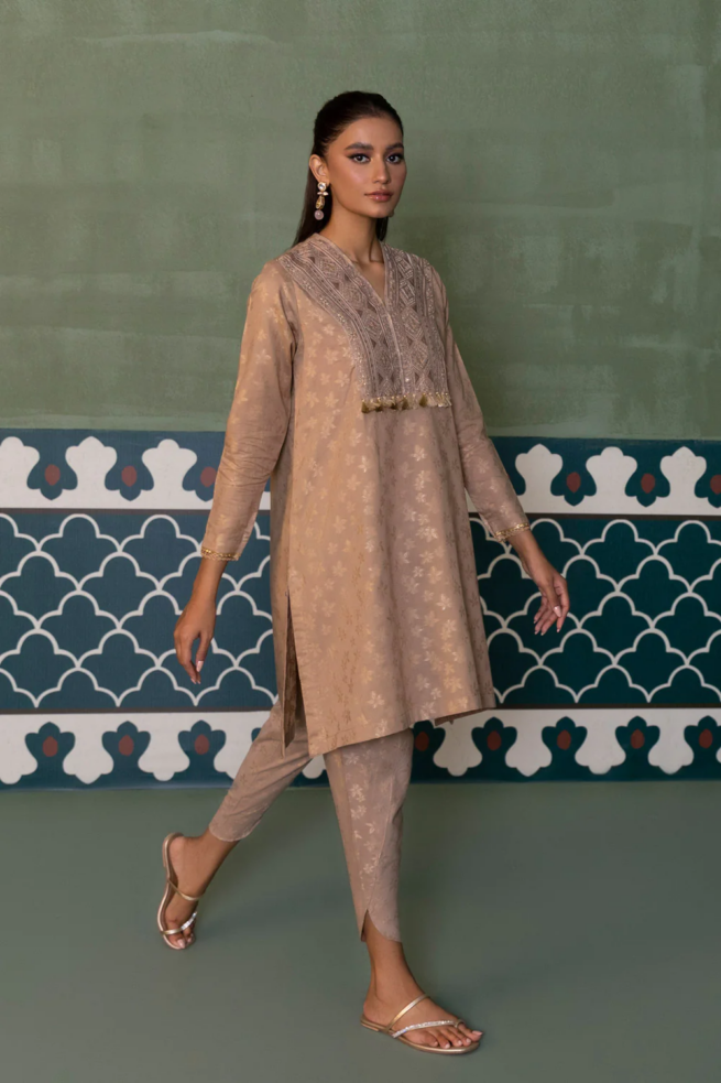 Embroidered Sapphire Kurta