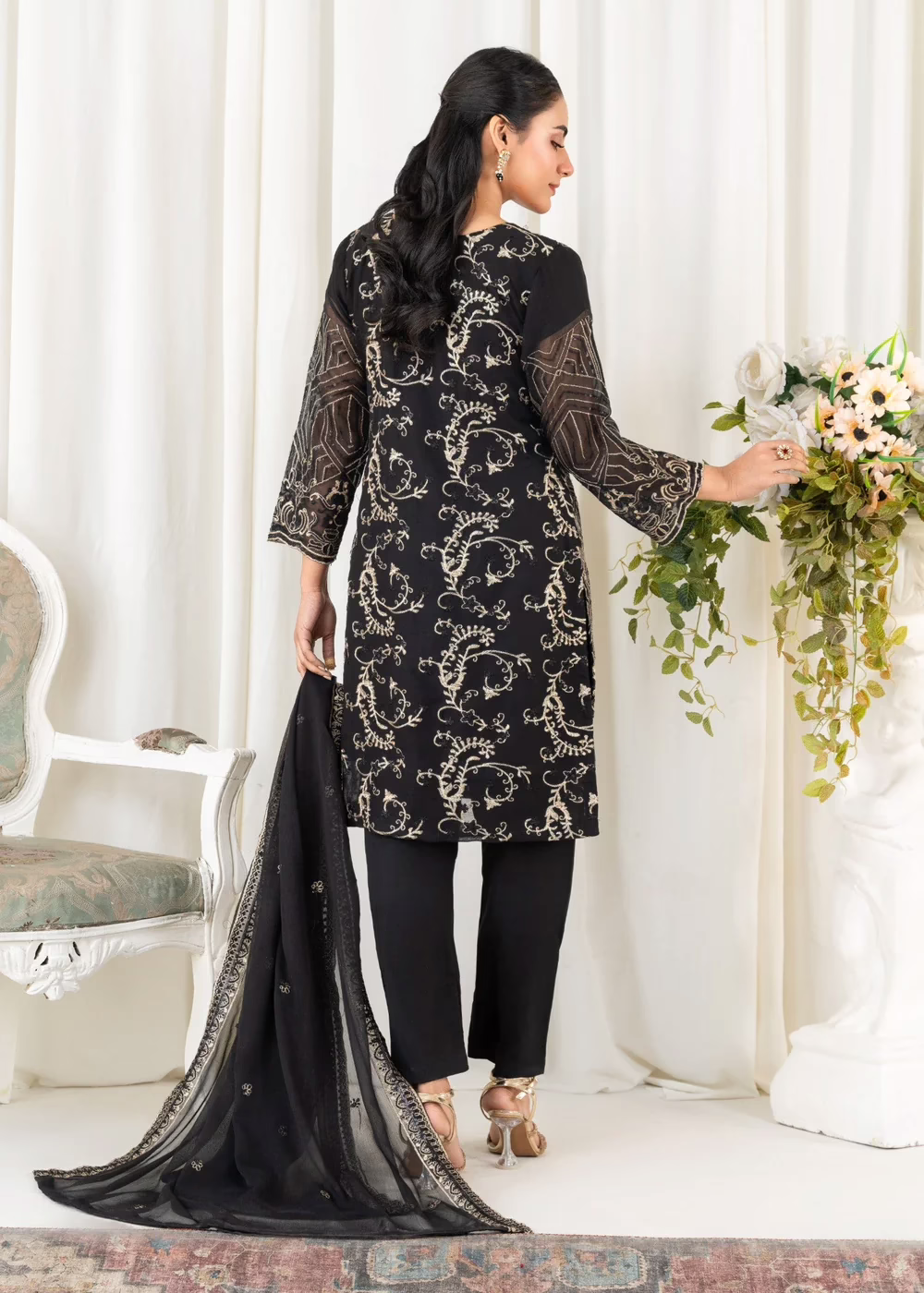 Baarish Embroidered Chiffon Suit - 2 Colours - Image 8